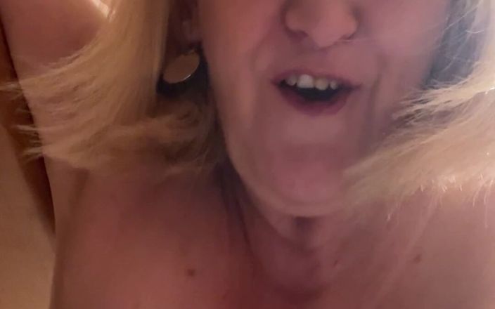 catherinecan69: Good Morning Darling. Can You Feel How Tight My Pussy...