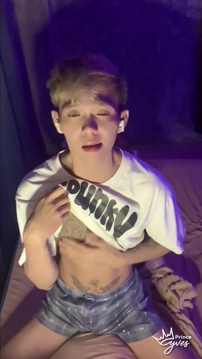 Prince-Yves: หนุ่มฟิลิปปินส์ใช้หมึกเงี่ยนหยอกล้อและช่วยตัวเองจนเขาน้ําแตก