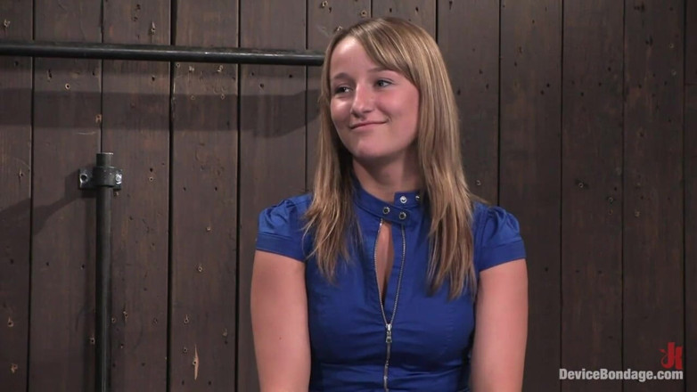 Device Bondage by Kink: Jessie Cox van Kitten Schattig, om binnen een paar seconden...