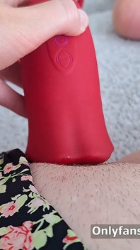 POV Solo Girl Cums Hard Using Vibrator with Moving Lips and Tongue - Programmerswife