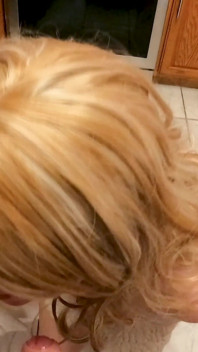 MILF cream šukání v kuchyni