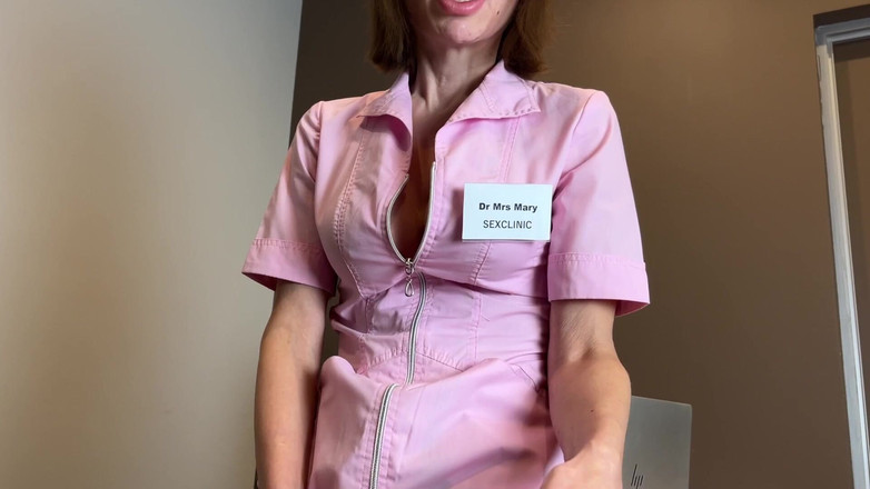 Mistress Mary: Pompe ta petite bite pour le Dr Mary