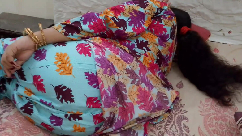 QueenbeautyQB: Stepmother Enters Stepson's Room Due to Construction Noise in Neighborhood