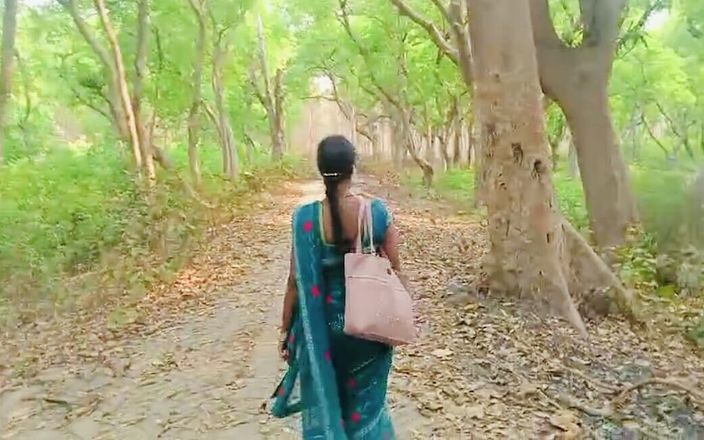RadhaDevi: Dorp Bhabhi jungle me Mangal xxx video