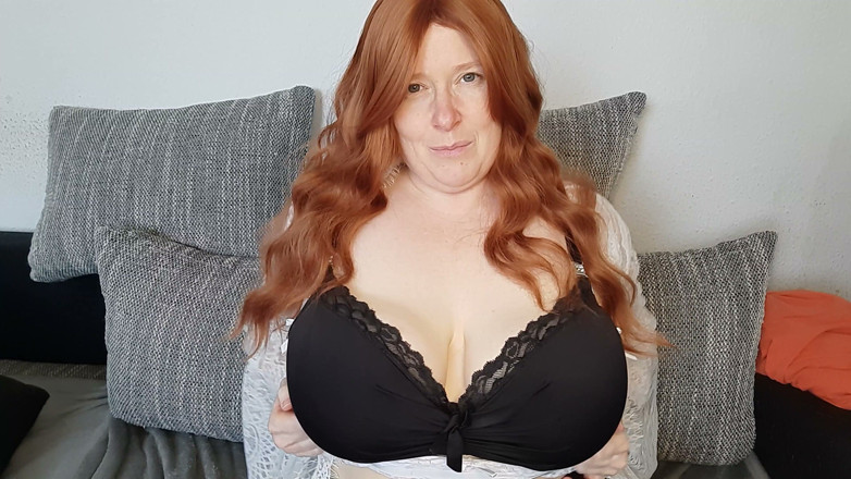 Curly_Dreams: Curly_dreams хочешь засунуть свой член между моими большими сиськами?
