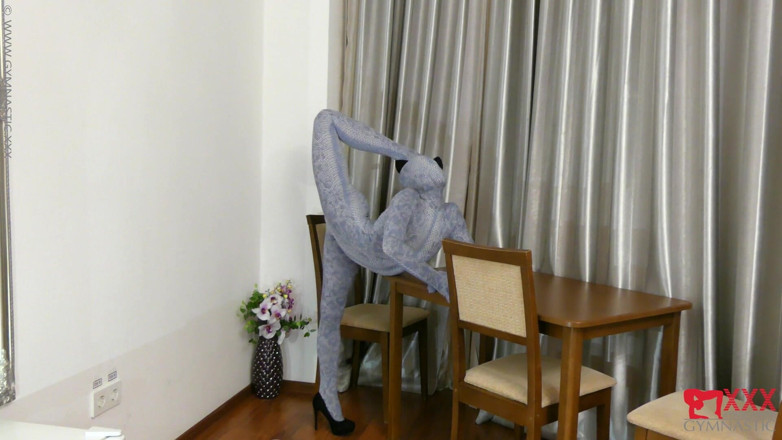 ZentaiDolls: Membungkus di hotel