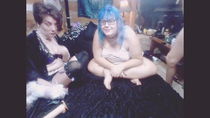 House of whorrors vault of darkness: 8.11.21 Cy's House of Whorrors Seks Kamerası üçlü grup seks translez +...