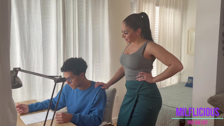 Pro Am Entertainment: Stepmom Rewards Her Stepson for Studying
