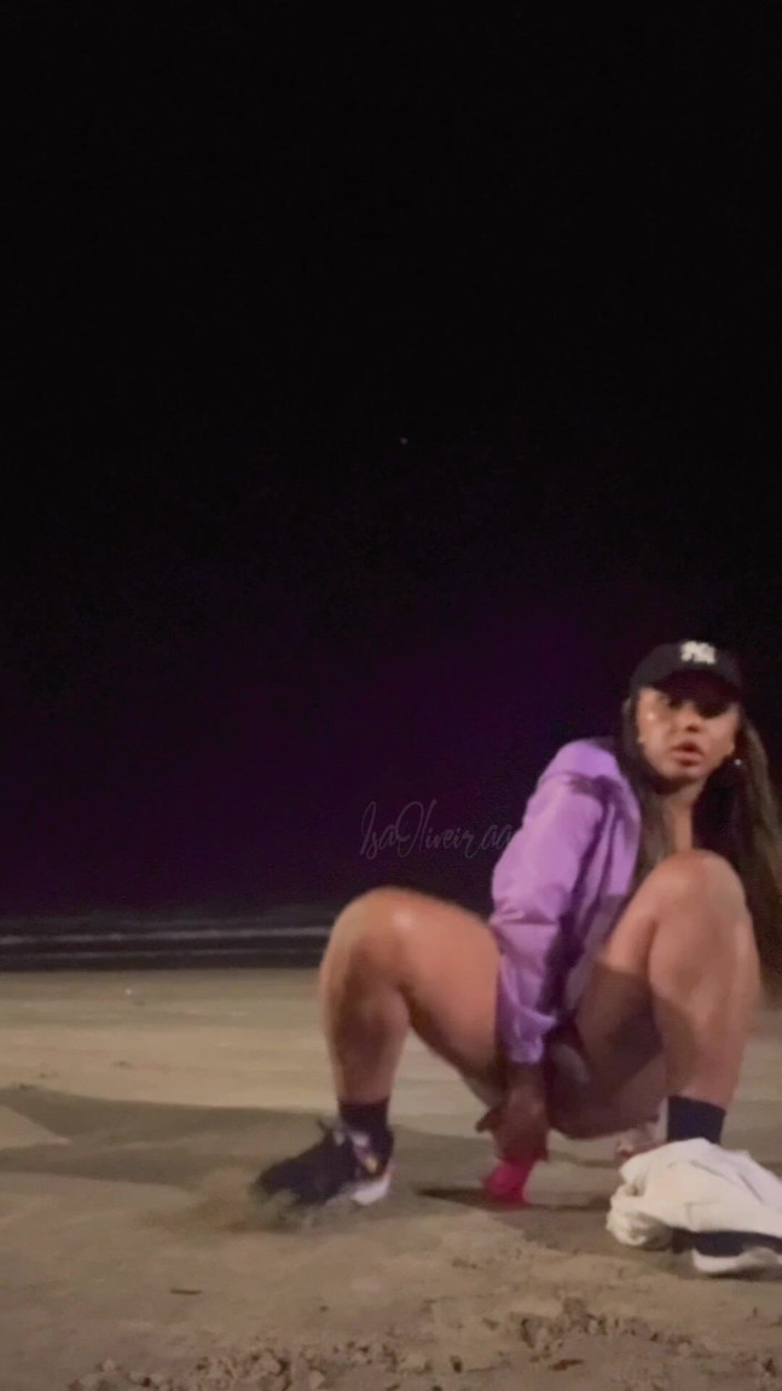 Isa Oliveira: I Went Out for a Walk to the Beach and...