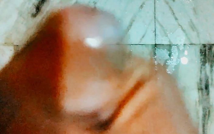 Dreamcatcher701: Il ragazzo bengalese arrapato ti pensa mentre ti masturba puoi...