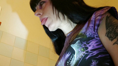 Beth Kinky: Escova de dentes depois de um boquete de boa manhã