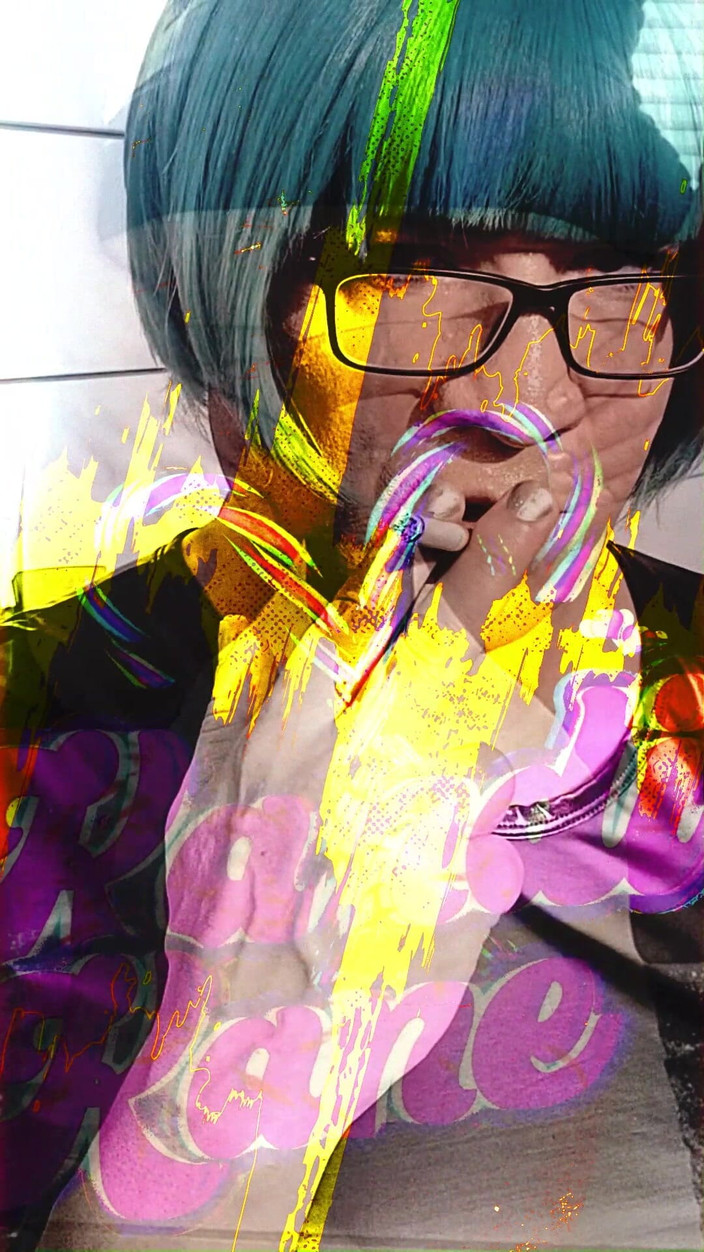 kandiKane: Kandi la tapette brésilienne sexy se branle le cul pmv