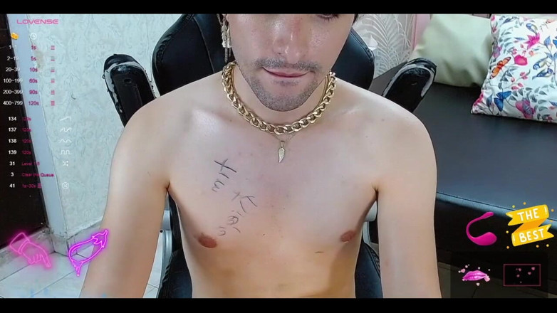 Diego_latinboy: Junger twink unbeschnitten masturbiert