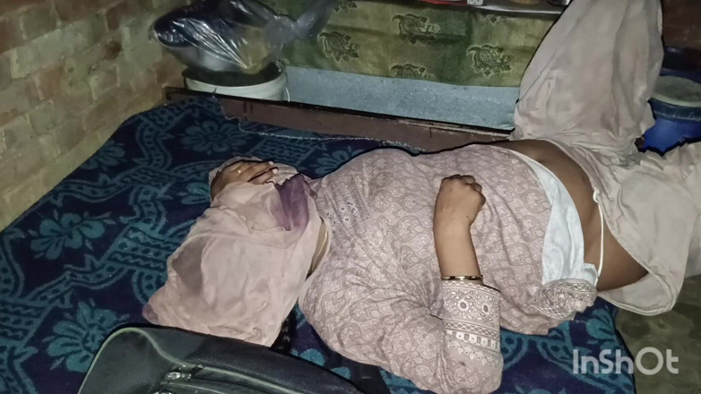 Bhabhi UP: 德西印度热哥德里女孩