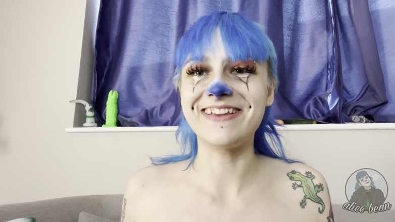 Alice Bean: Слинявий клоун смокче