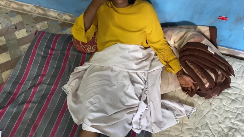 Pinkididi: Abang tiri ngentot adik tirinya waktu lagi baca buku