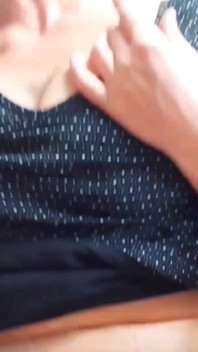Selena in posa e sesso in collant e tacchi