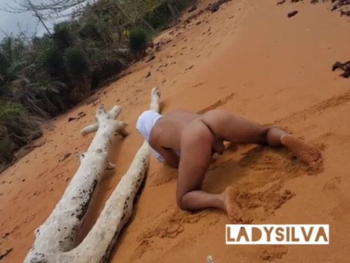 Ladysilvas: Ladysilva Pelada Na Praia Com Muito Tesao Na Bunda