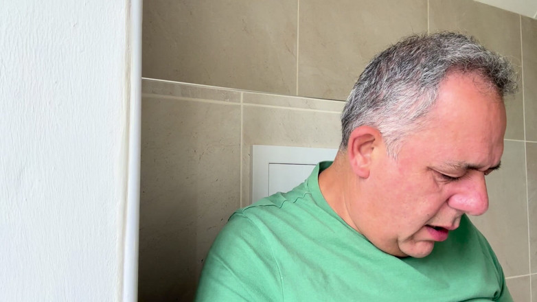 George Rex Solo: George Rex Green T Shirt Masturbation