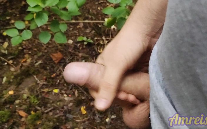 Amreis: Hot Extreme Forest Masturbation Cum in Slomo
