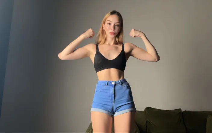 Skinny_lady69: Anime Girl Muscles Show