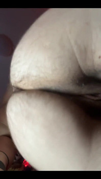 It Jiggles so Much Hehehe