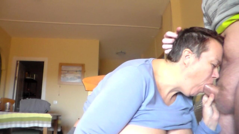 Sex hub couple: John is fucking Jen's mouth with his hard cock