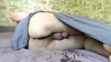 Chcę siusiu, ale czuję się zostać w łóżku!