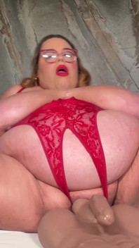 Angel bbw si penunggang kontol dengan perut montok kembali lagi