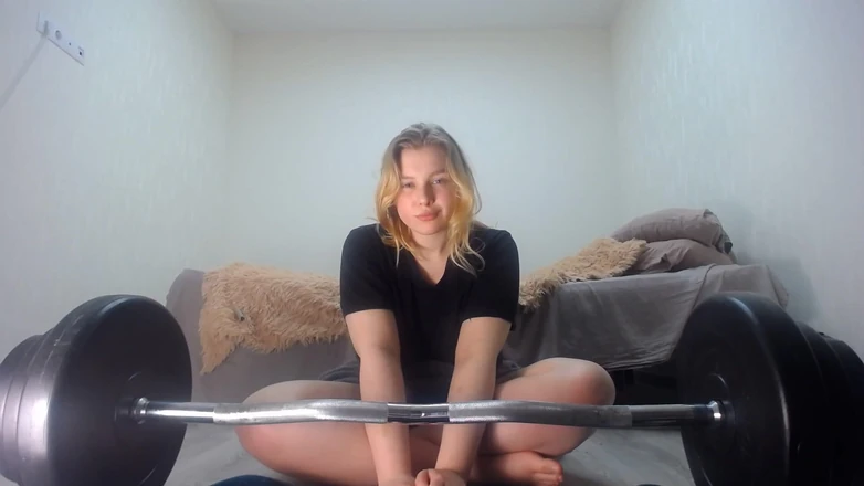 JuiceLussie: Intense Workout