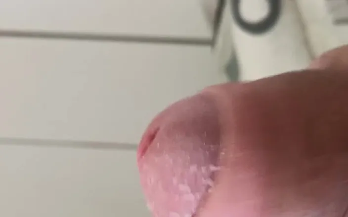 Big Pisser: Smegma Cock Needs Oral Cleaning