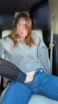 Tôi đã dọn dẹp một phụ nữ đã có gia đình trong xe khi đang làm việc