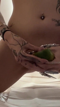 Caliente trans gran polla chica fruta la masturbación
