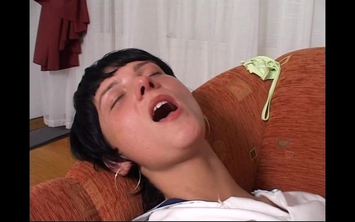 Deutschland porn: Geweldige tiener lesbiennes hebben seks