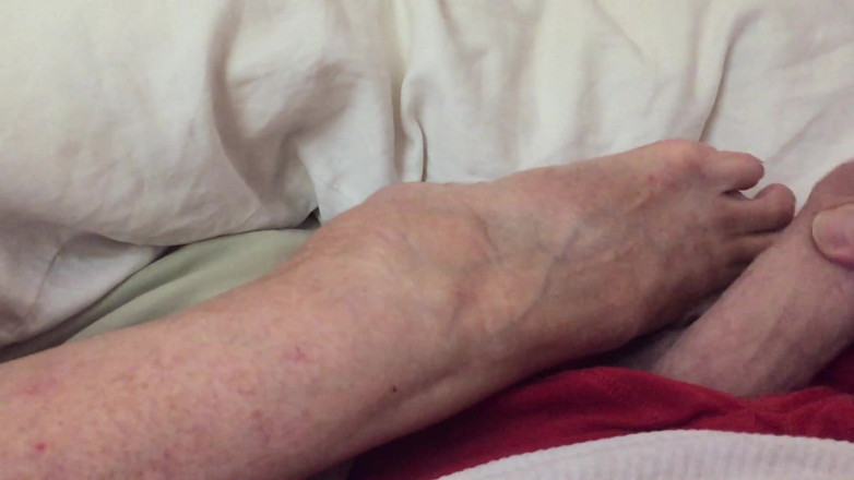 Aunt Ann: Footjob-spaß mit tante ann wichsanleitung haben
