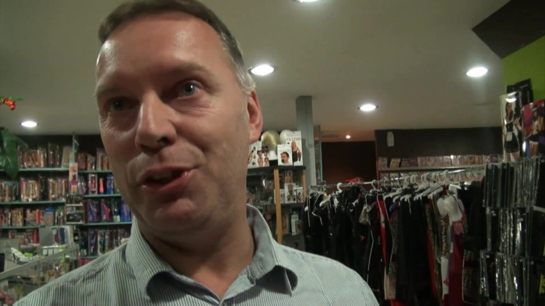My Favorite Pornstars: Puta madura tetona follada en la trastienda de la tienda
