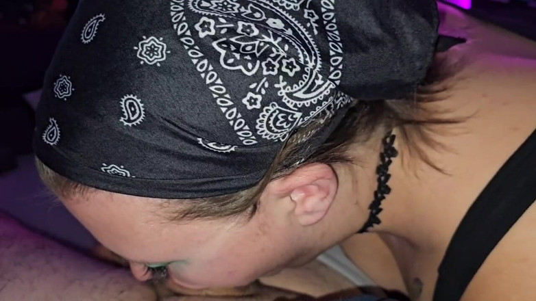 Funhousewife69: Dând înainte de culcare nu a avut cravată de păr