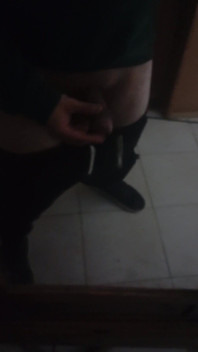 Get Naked in Mirror
