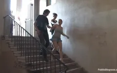 Büyük memeli ve götlü ateşli orta yaşlı seksi kadın