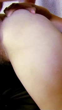 십대 Nathalie 거대한 딜도를 밀고 그녀를 따먹는 배다른 아버지