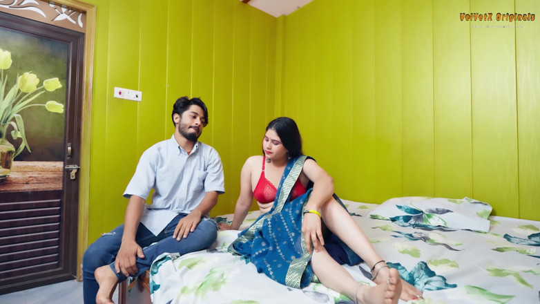 MR FUCKER: Napalona seksowna nastolatka get fucket with collage friend Indian Full...