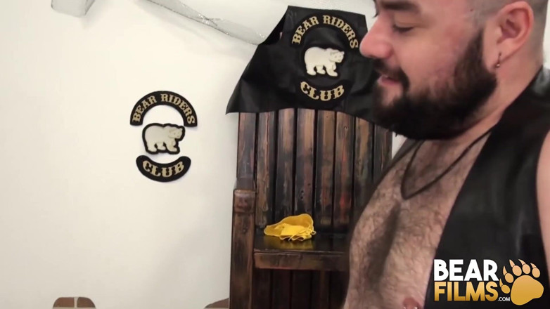 Bear Films: BEARFILMS - Björnarna Buster Nastee och Bear Silien barbacka hårt