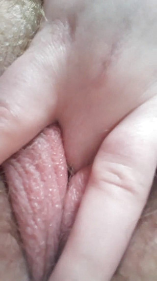 Bunny Diamond99: Mokrá těsná kundička si hraje