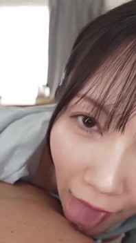 그녀의 아름다운 얼굴에 자위하고 그녀의 챕터 1과 함께 사정할 것