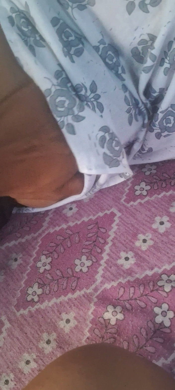 Localsexlove011: 德西印度阿萨姆 bhabi ki gaand 和大胸部表演与浪漫