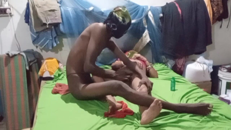 Bengaliauntykichut: I Fingered the Local Neighbor Auntie's Pussy with Great Pleasure