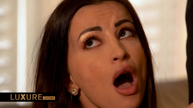 Luxure: Alyssia Kent Is Shared with 3 Men