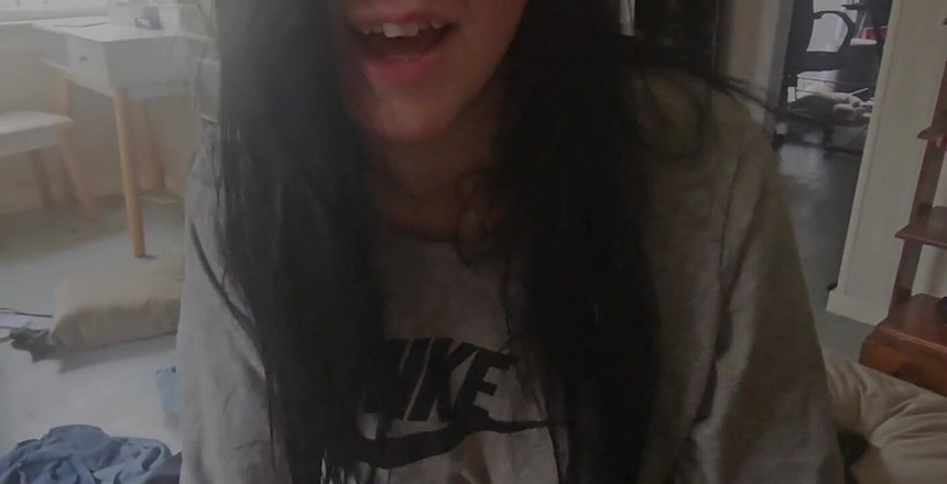 LEXI AND DAN: Vacker stor tuttad mörkhårig flickvän blir knullad medan hon är på...