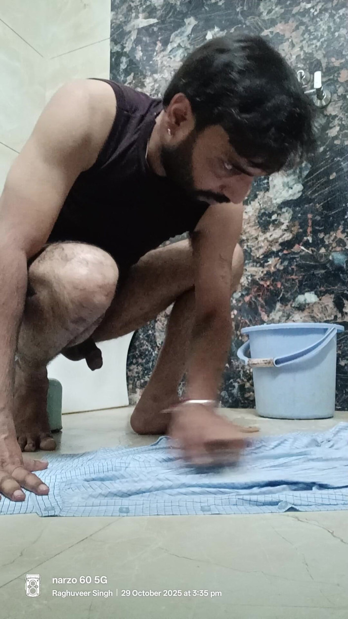 Rajasthani-old-lover: Desi Badezimmerreinigung