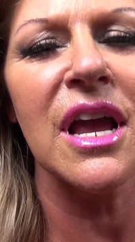 Auntjudys - deine vollbusige reife stieftante Alyssa - tabu pOV